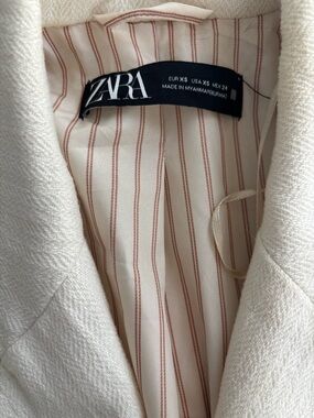 ZARA Cream Textured Blazer with Striped Lining
